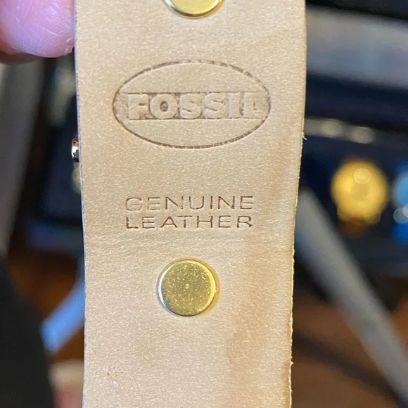 EUC Ladies Fossil Watch - Picture 5 of 8